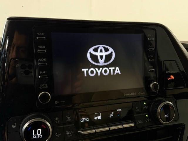 used 2022 Toyota Highlander car, priced at $32,990