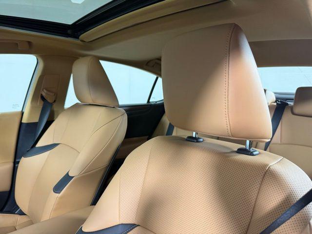 used 2024 Lexus ES 350 car, priced at $45,990