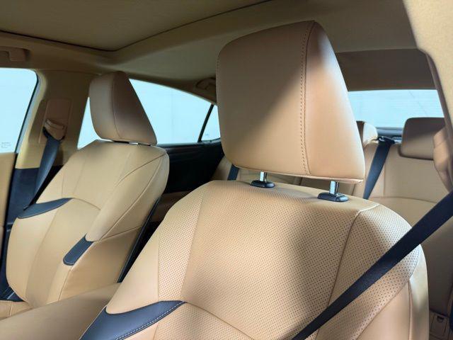 used 2024 Lexus ES 350 car, priced at $45,990