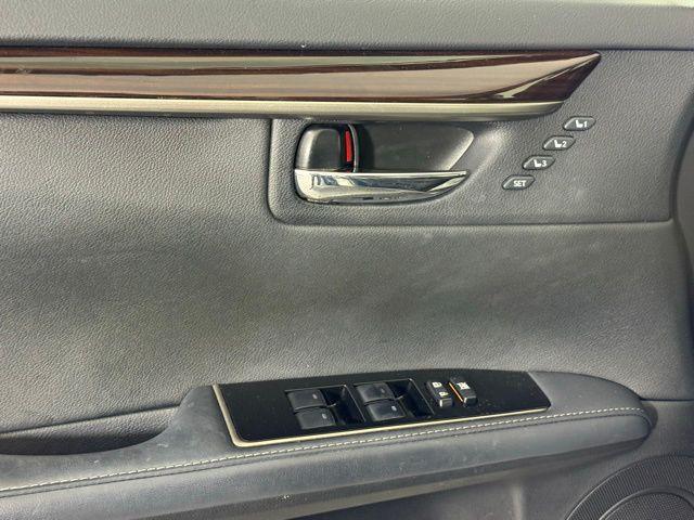 used 2016 Lexus ES 350 car, priced at $22,990