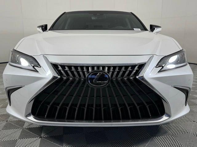 used 2024 Lexus ES 300h car, priced at $40,990