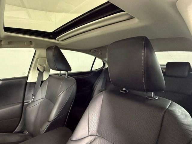 used 2022 Lexus ES 300h car, priced at $36,990