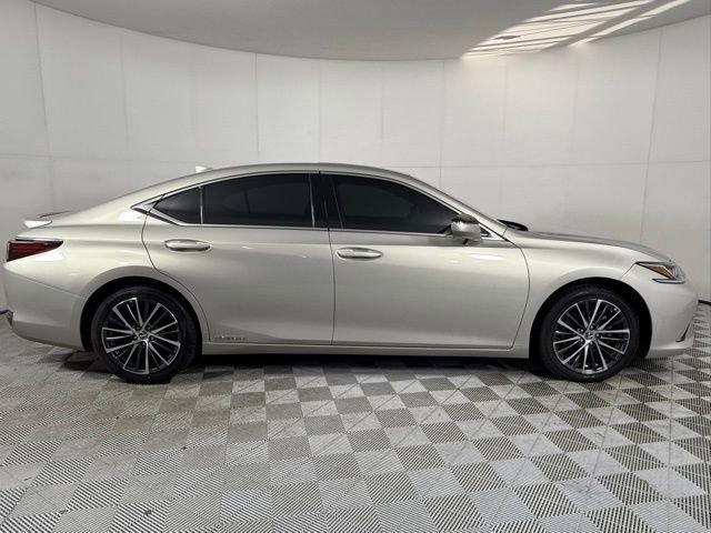 used 2022 Lexus ES 300h car, priced at $36,990