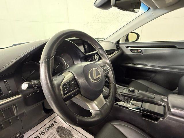 used 2017 Lexus ES 350 car, priced at $19,690