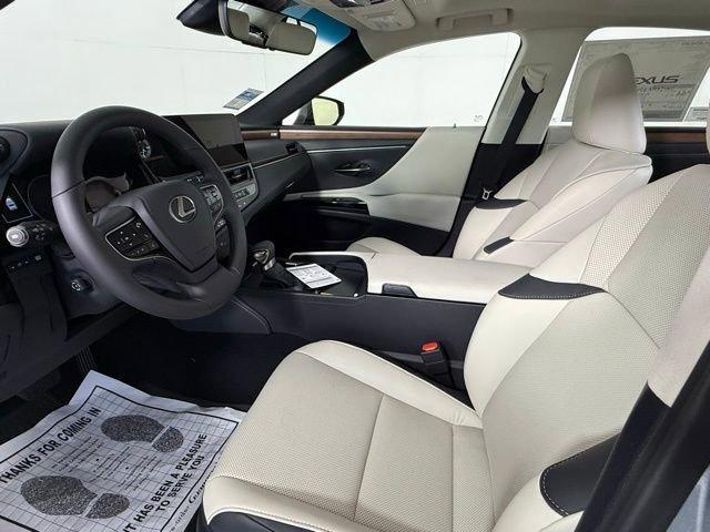 new 2025 Lexus ES 300h car, priced at $51,124