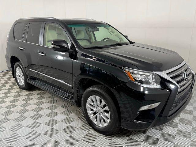 used 2018 Lexus GX 460 car, priced at $32,990