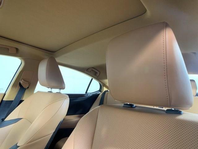 used 2023 Lexus ES 350 car, priced at $41,990