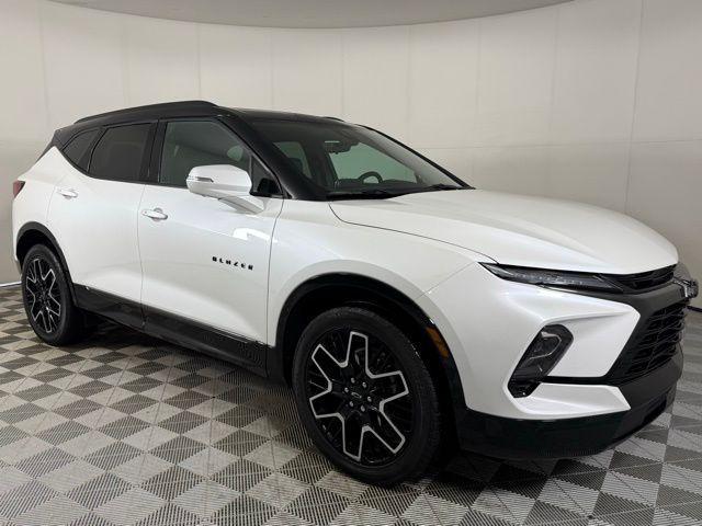 used 2023 Chevrolet Blazer car, priced at $30,990