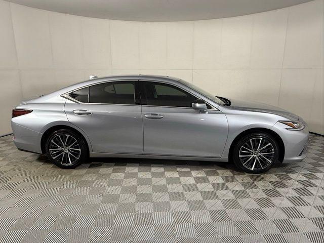 new 2025 Lexus ES 350 car, priced at $48,684