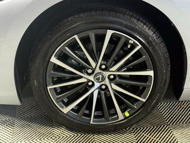 new 2025 Lexus ES 350 car, priced at $48,684