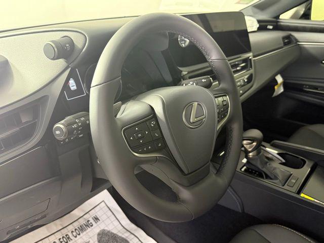 new 2025 Lexus ES 350 car, priced at $48,684