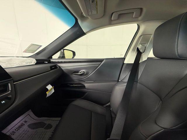 new 2025 Lexus ES 350 car, priced at $48,684