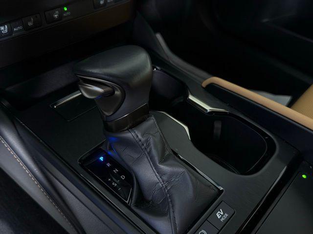 used 2025 Lexus ES 300h car, priced at $43,990