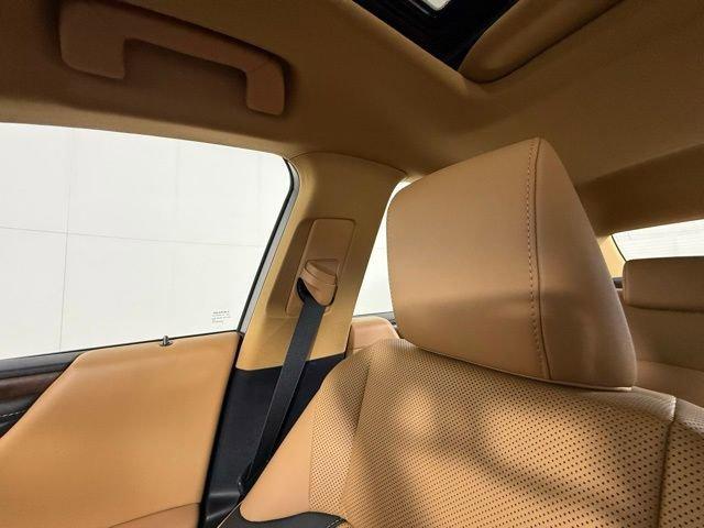 used 2022 Lexus ES 350 car, priced at $39,990