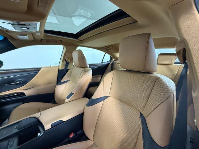 used 2022 Lexus ES 350 car, priced at $39,990