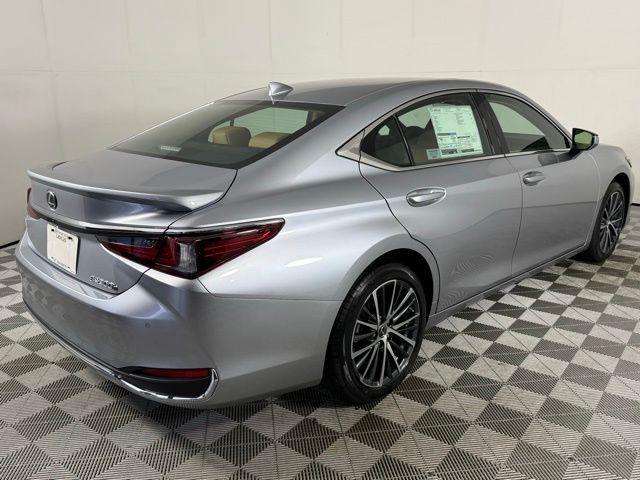 new 2025 Lexus ES 300h car, priced at $51,124