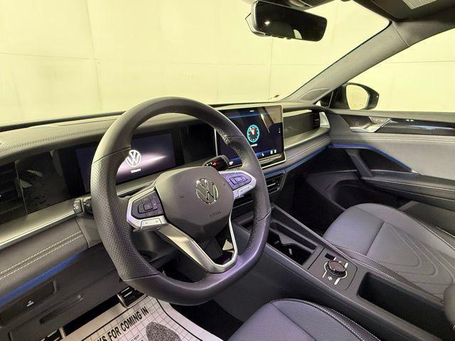 used 2025 Volkswagen Tiguan car, priced at $32,590