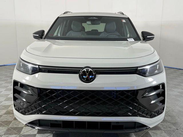 used 2025 Volkswagen Tiguan car, priced at $32,590