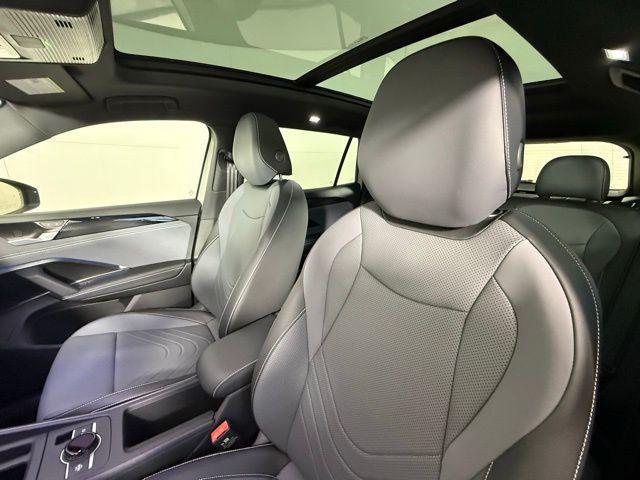 used 2025 Volkswagen Tiguan car, priced at $32,590