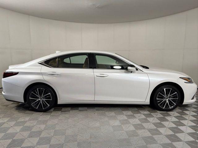 used 2025 Lexus ES 350 car, priced at $42,990