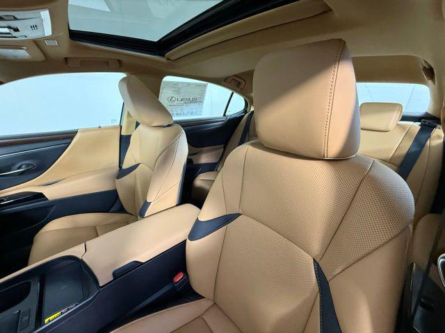 new 2025 Lexus ES 350 car, priced at $48,684