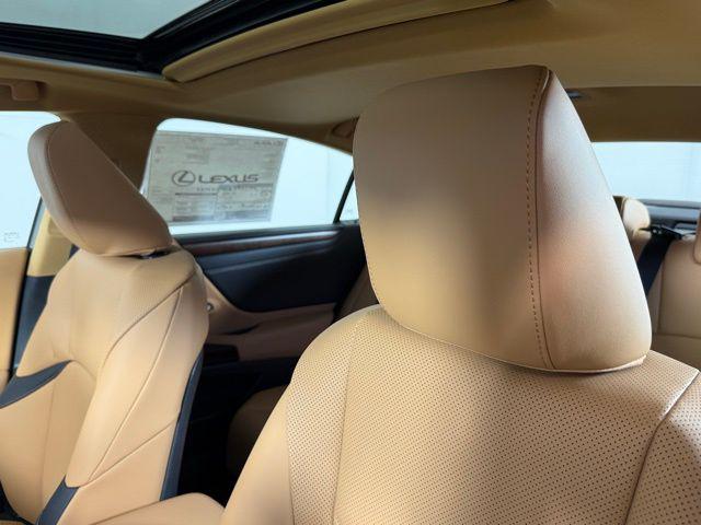 new 2025 Lexus ES 350 car, priced at $48,684