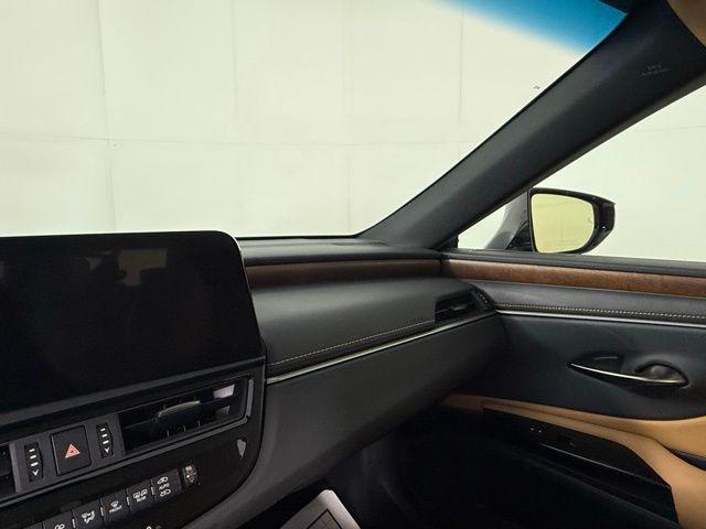 used 2024 Lexus ES 300h car, priced at $43,990