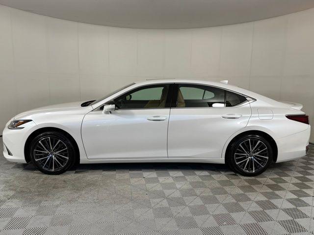 used 2024 Lexus ES 300h car, priced at $43,990