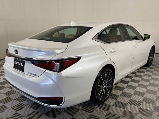 used 2024 Lexus ES 300h car, priced at $43,990