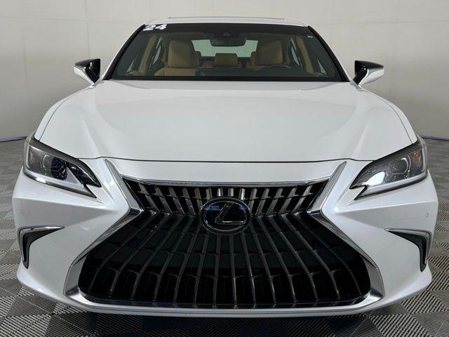 used 2024 Lexus ES 300h car, priced at $43,990