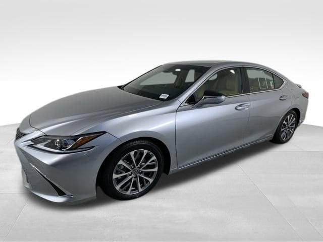 used 2022 Lexus ES 300h car, priced at $39,990