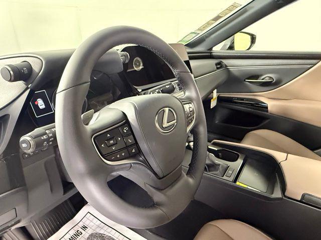 new 2025 Lexus ES 350 car, priced at $48,684