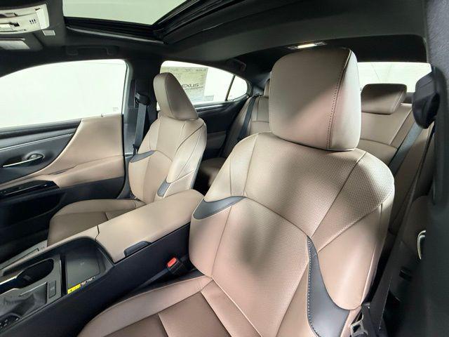 new 2025 Lexus ES 350 car, priced at $48,684