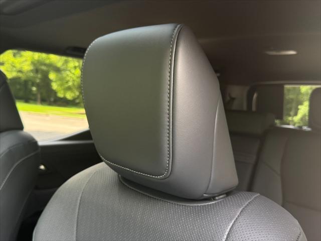 used 2025 Lexus GX 550 car, priced at $85,950