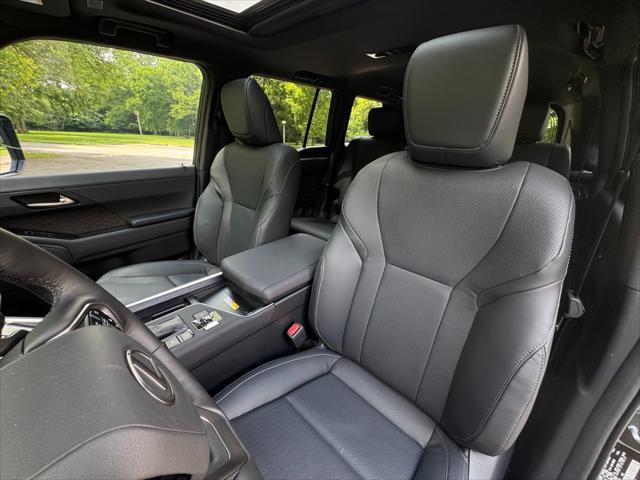 used 2025 Lexus GX 550 car, priced at $85,950