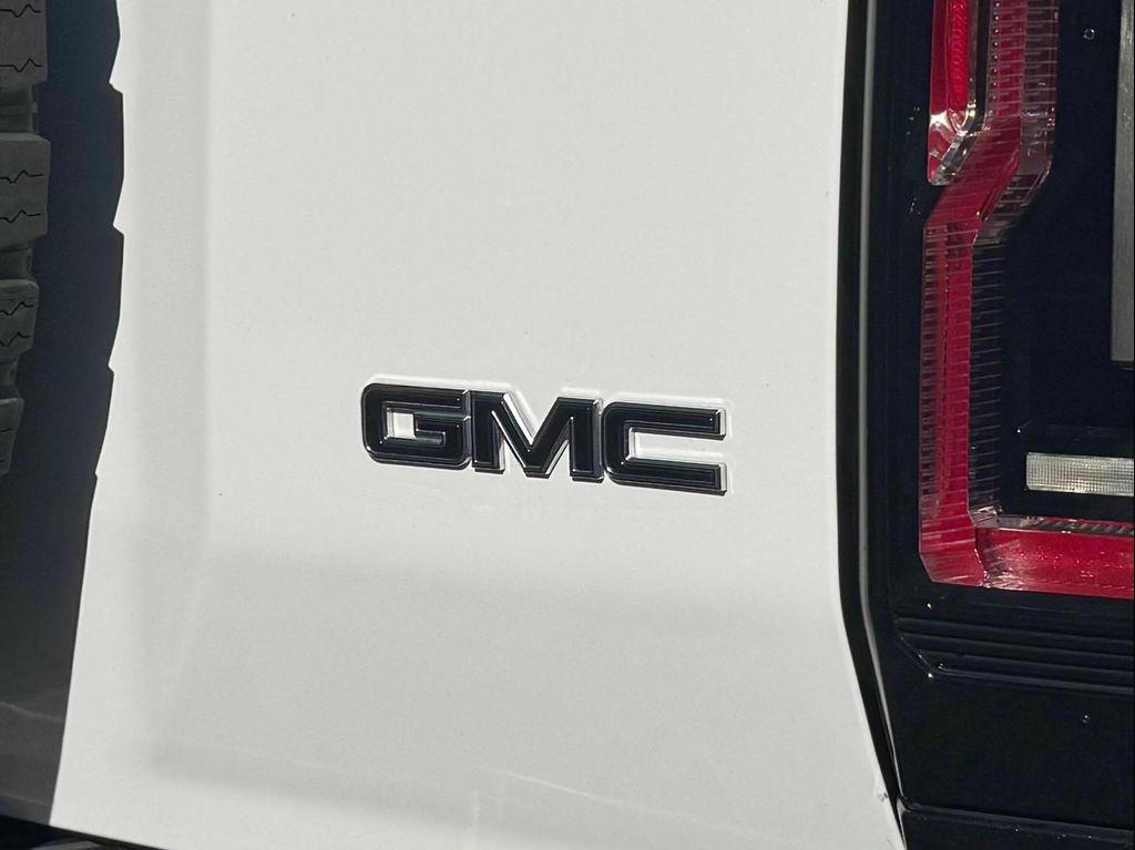 used 2025 GMC HUMMER EV SUV car, priced at $79,900