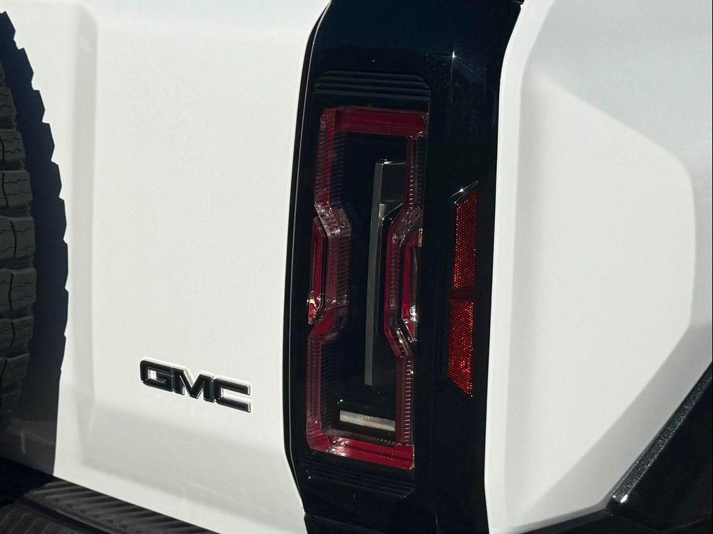 used 2025 GMC HUMMER EV SUV car, priced at $79,900