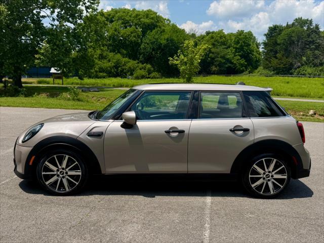 used 2022 MINI Hardtop car, priced at $25,950