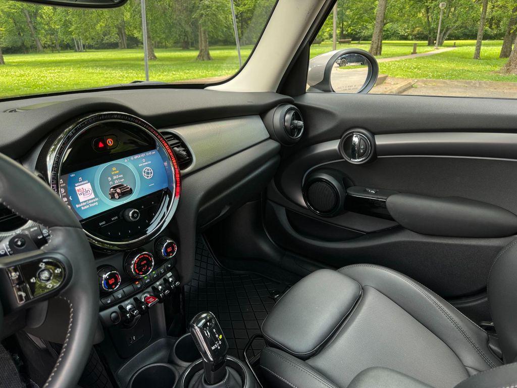 used 2022 MINI Hardtop car, priced at $22,500