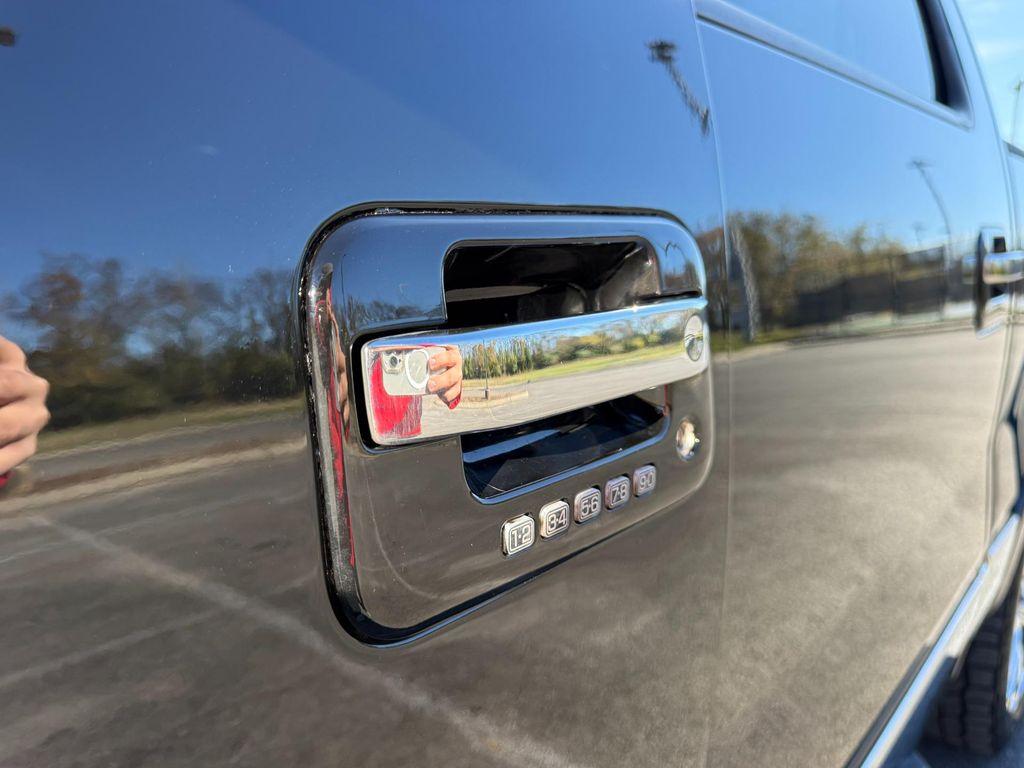 used 2006 Lincoln Mark LT car, priced at $11,900