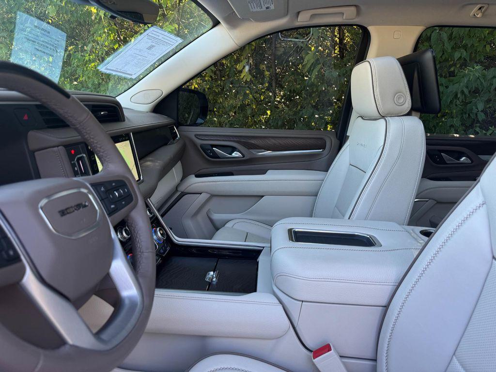 used 2024 GMC Yukon car, priced at $77,500