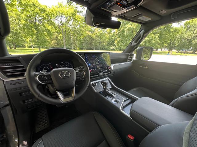 used 2025 Lexus GX 550 car, priced at $87,950
