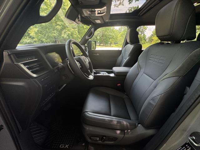 used 2025 Lexus GX 550 car, priced at $87,950