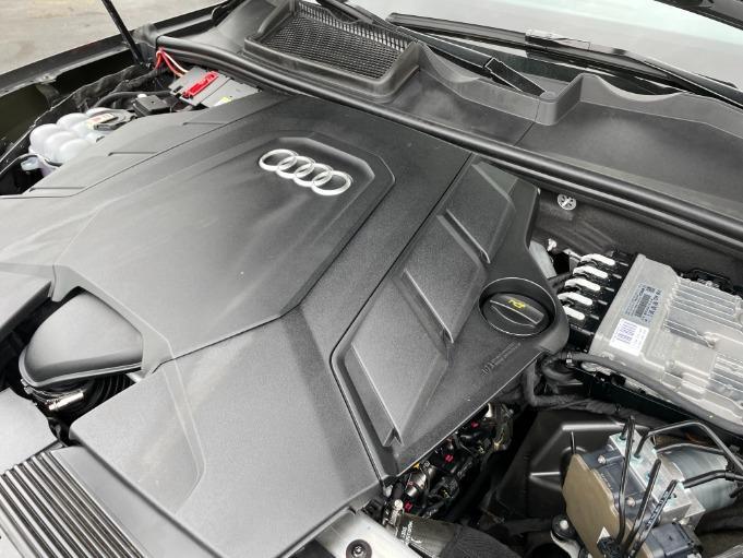 used 2021 Audi Q7 car, priced at $33,900