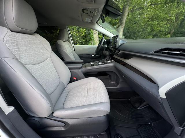 used 2024 Toyota Sienna car, priced at $43,950