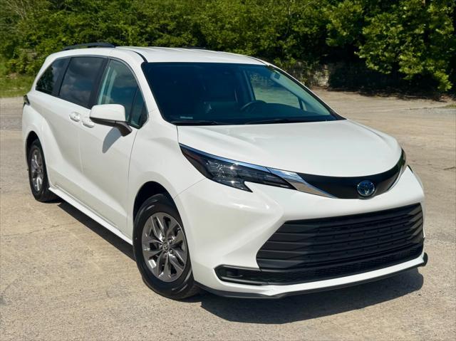 used 2024 Toyota Sienna car, priced at $43,950