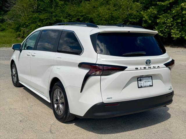 used 2024 Toyota Sienna car, priced at $43,950