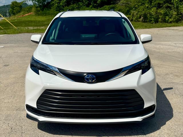 used 2024 Toyota Sienna car, priced at $43,950