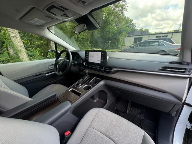 used 2024 Toyota Sienna car, priced at $43,950