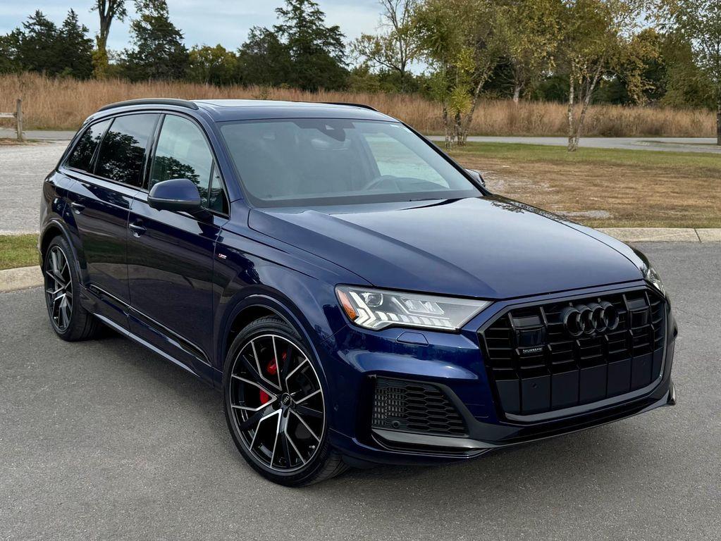 used 2024 Audi Q7 car, priced at $55,900